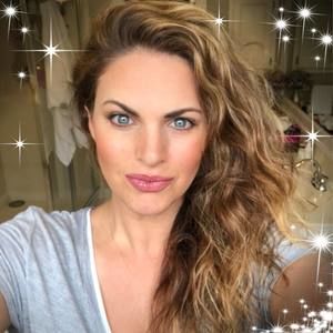 Meet your Posher, Dana